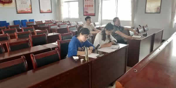 隴運集團(tuán)公司召開掃黑除惡專項斗爭專題會議