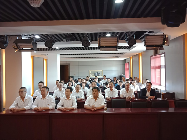 隴運集團公司黨委開展“不忘初心、牢記使命”紀念建黨98周年主題黨日活動